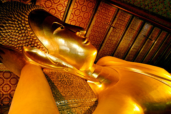 Reclining Buddha, Bangkok, Thailand.