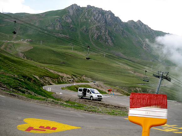 It was always a dream to paint the roads of the Tour!