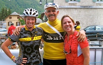 Loved the vintage outfits we ran into on the big Tourmalet day, all over Spain.